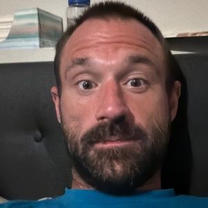 Meet your Posher, Derek